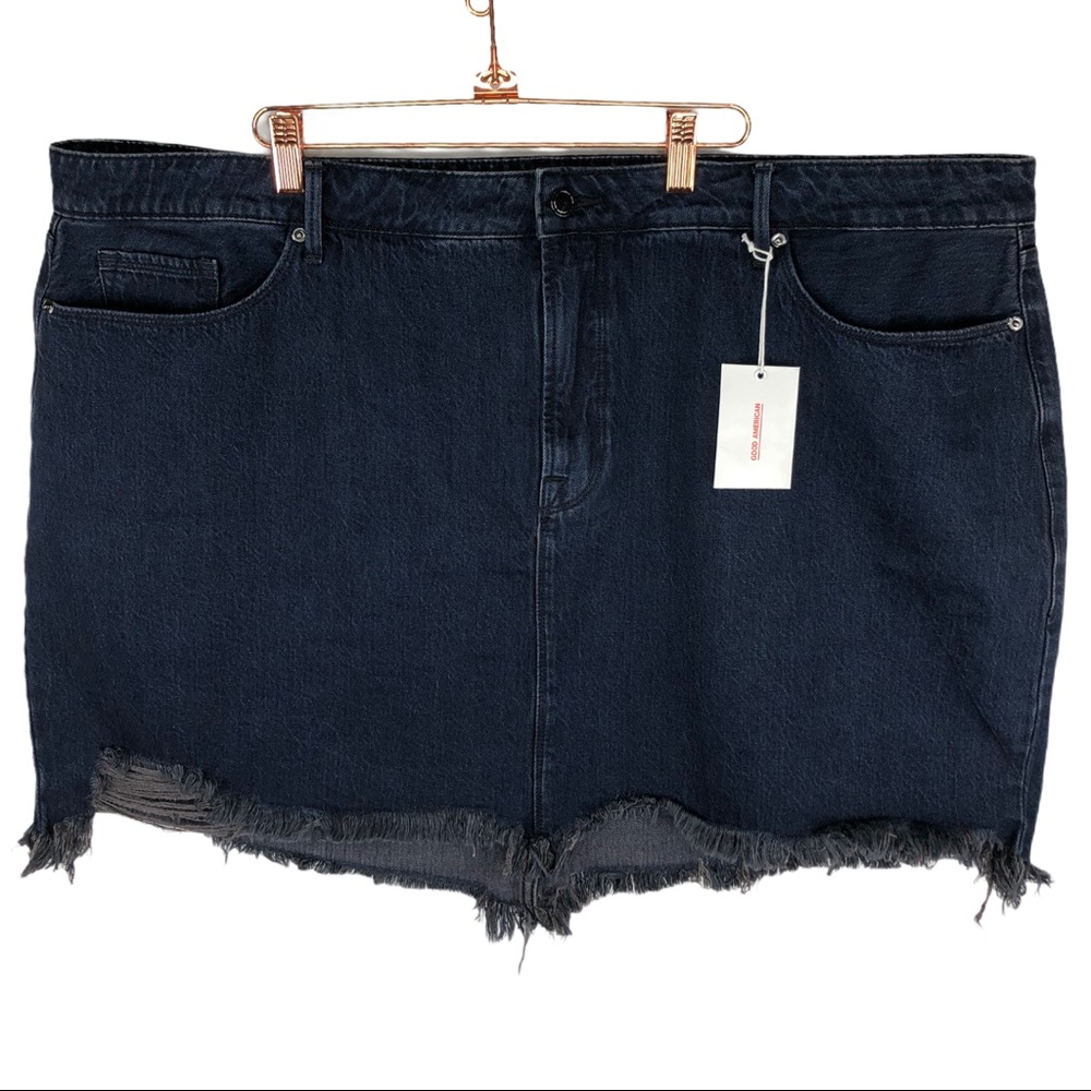 🆕 Good American Frayed Hem Dark Denim Mini Skirt
